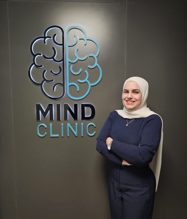 د. شذى عمر طبيبة نفسية | عيادات Mind Clinic